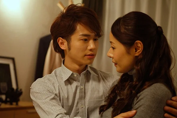 【北野翔太】合コンで出会ったイケメン年下男子と急接近 アラフォー美熟女の心を揺らす熱い二次会のHな夜